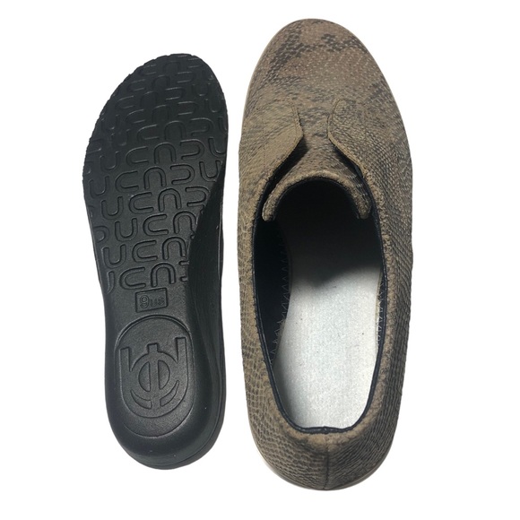 UNNOWN Jane Slip Ons Mud Sz 9 - Picture 13 of 15